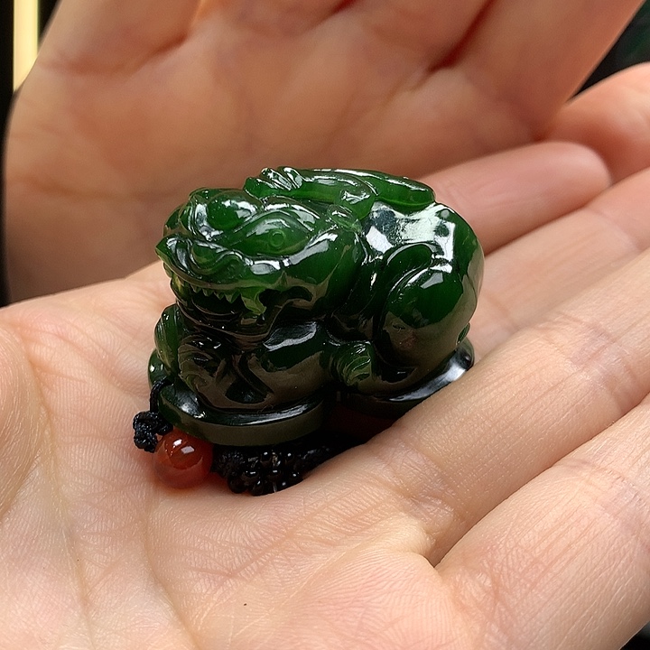 和田玉（碧玉）配饰未镶嵌辉*