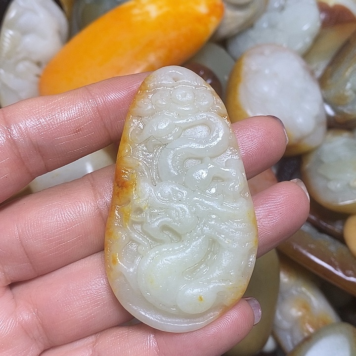 和田玉未镶嵌挂件