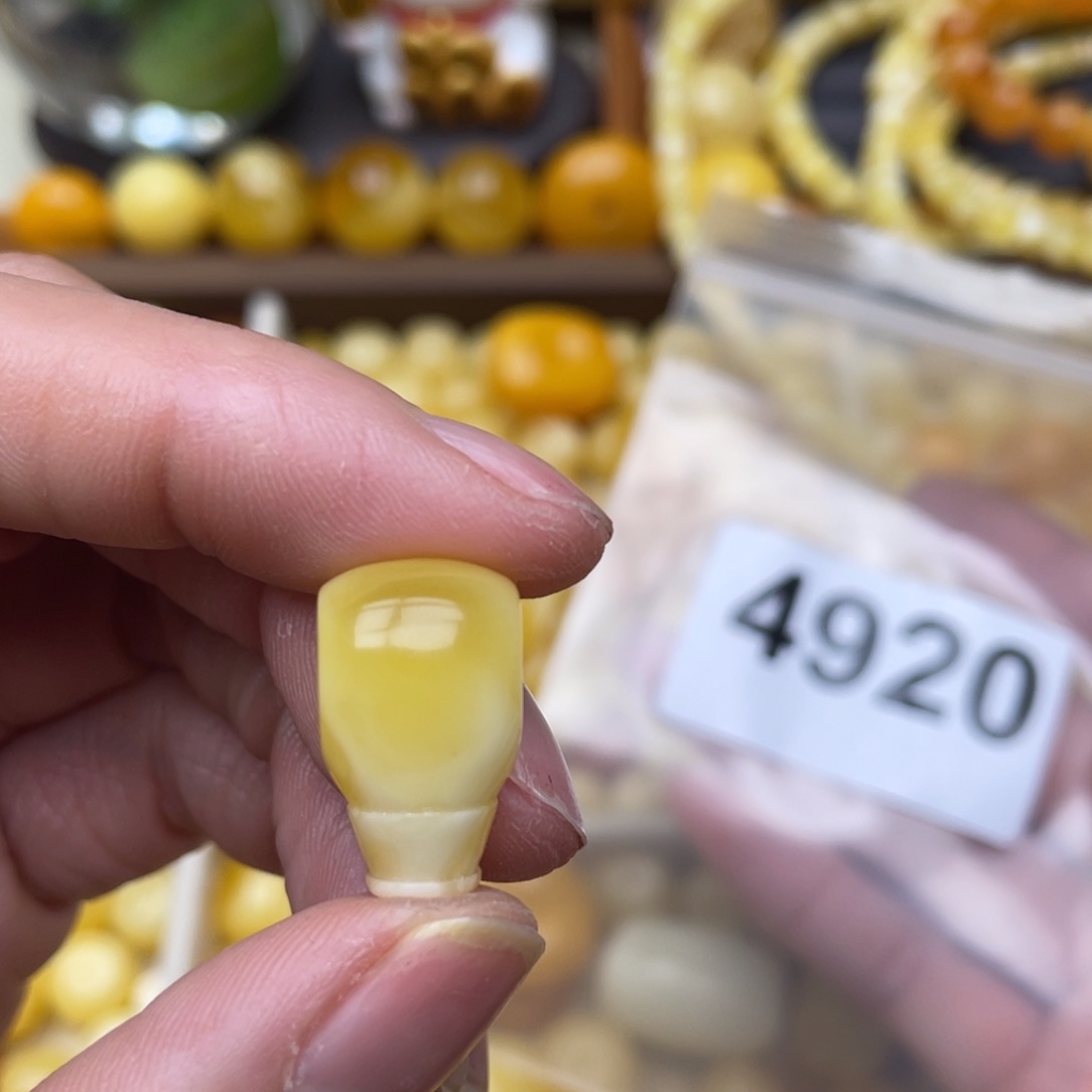 蜜蜡珠宝奇石未镶嵌11.4