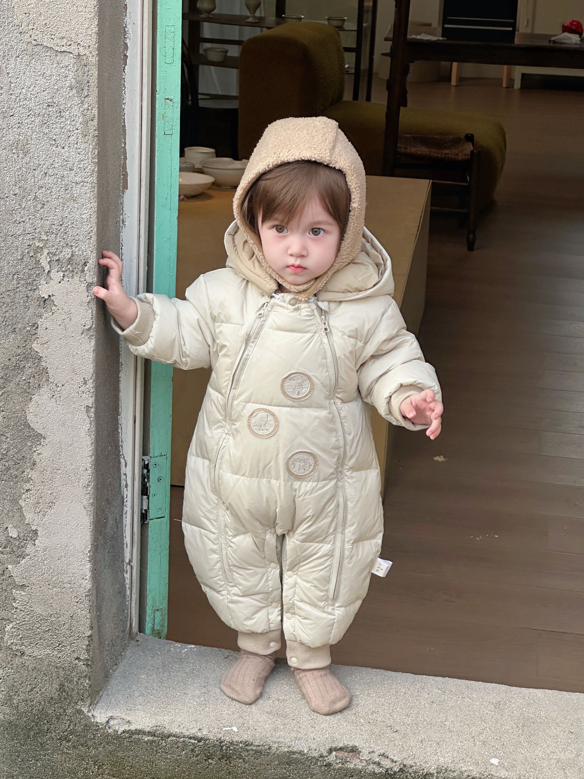 2025婴儿连体衣羽绒服90白鸭绒连帽哈衣保暖宝宝爬服冬季加厚加绒