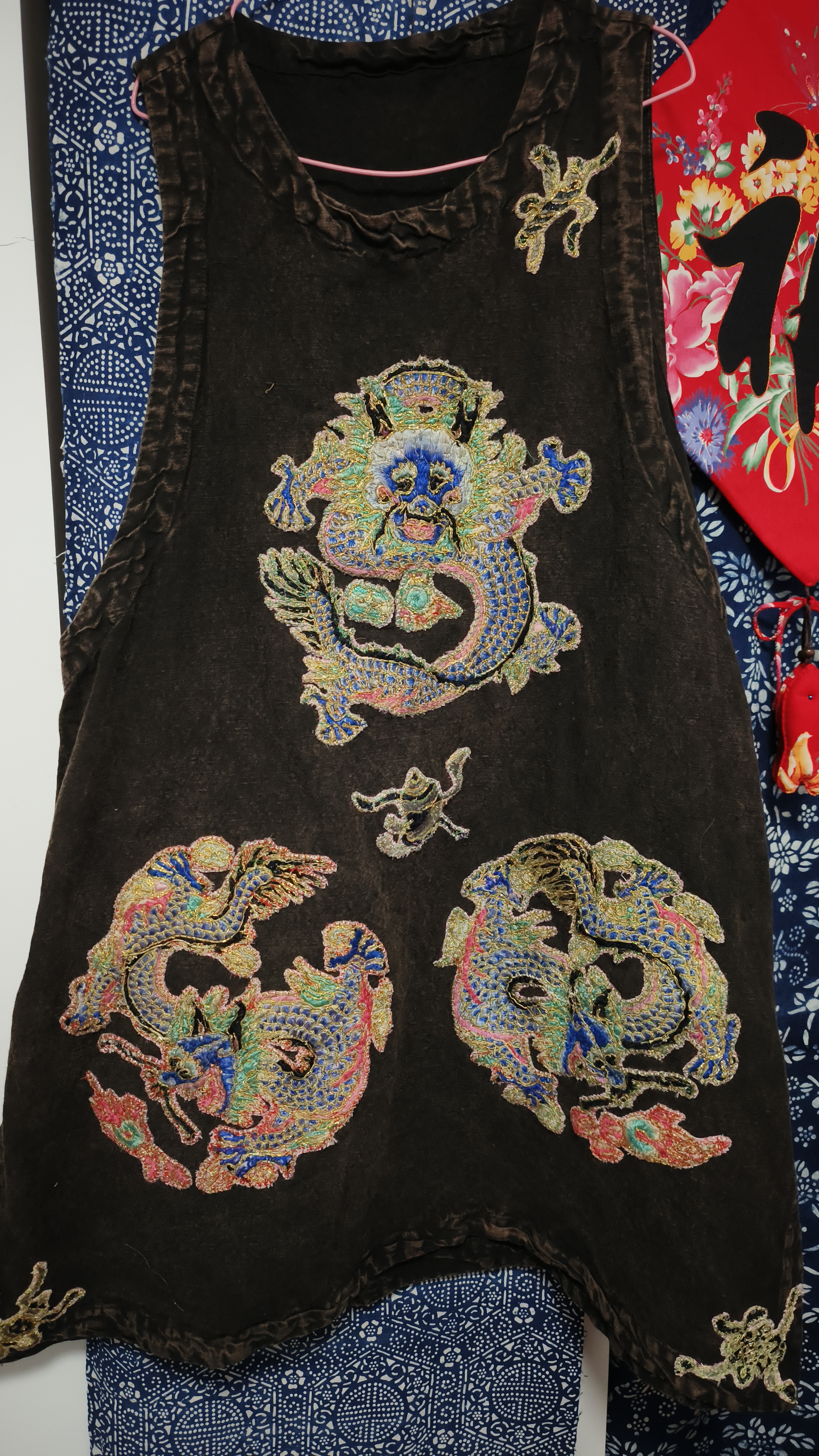 原创设计老绣团龙马甲裙