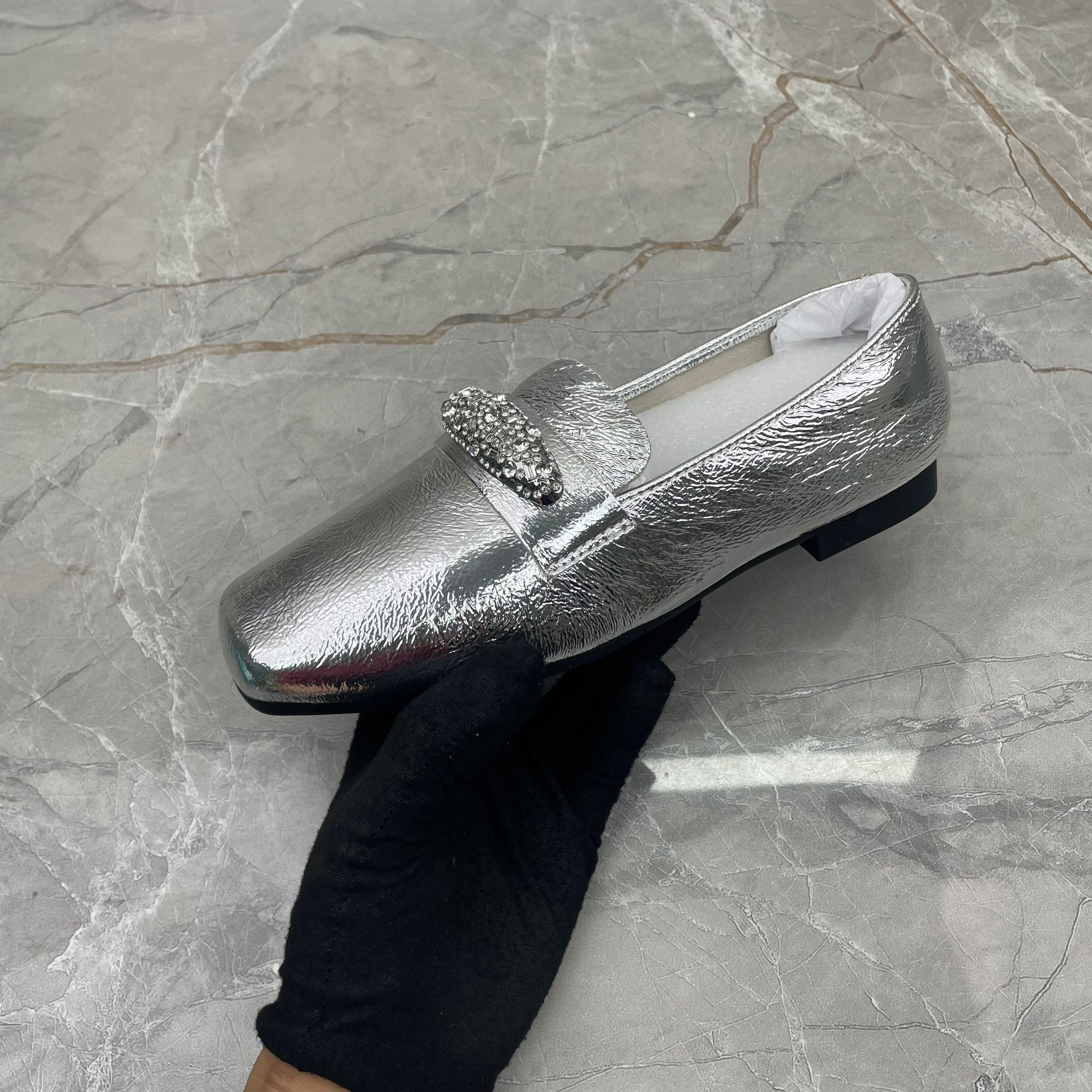 单鞋女（牛皮）d7890（孤品）d区37码