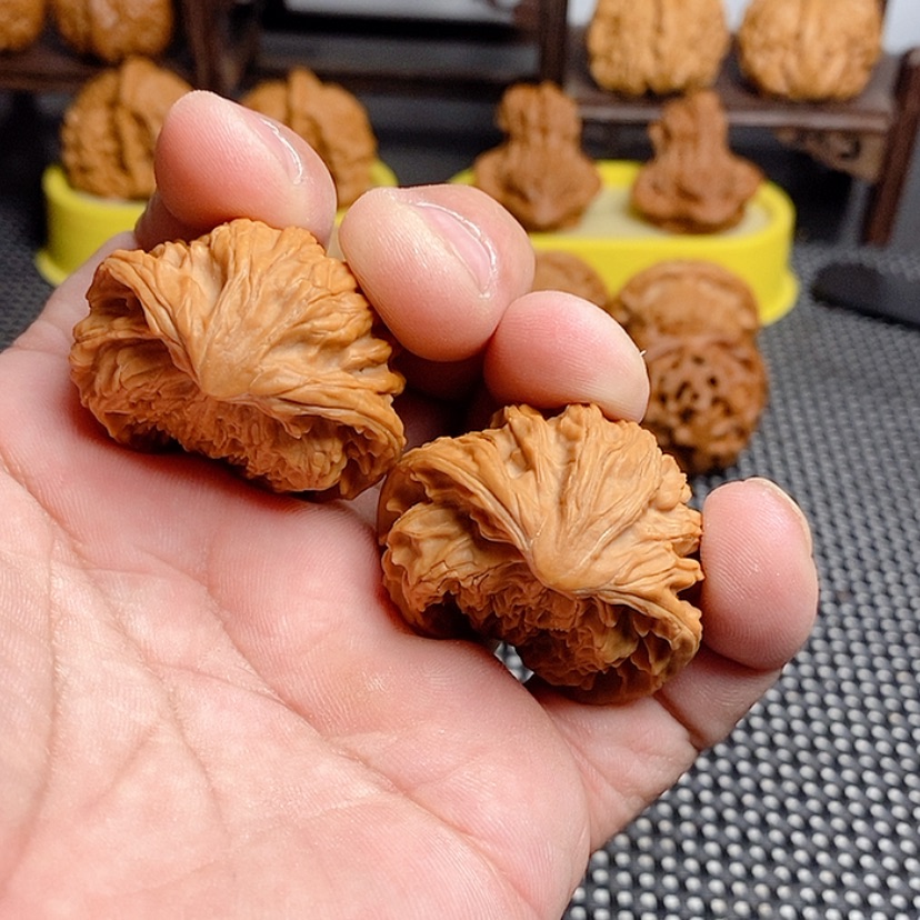 【闪购商品】文玩核桃吊坠停****˒精品文玩精品文玩儿