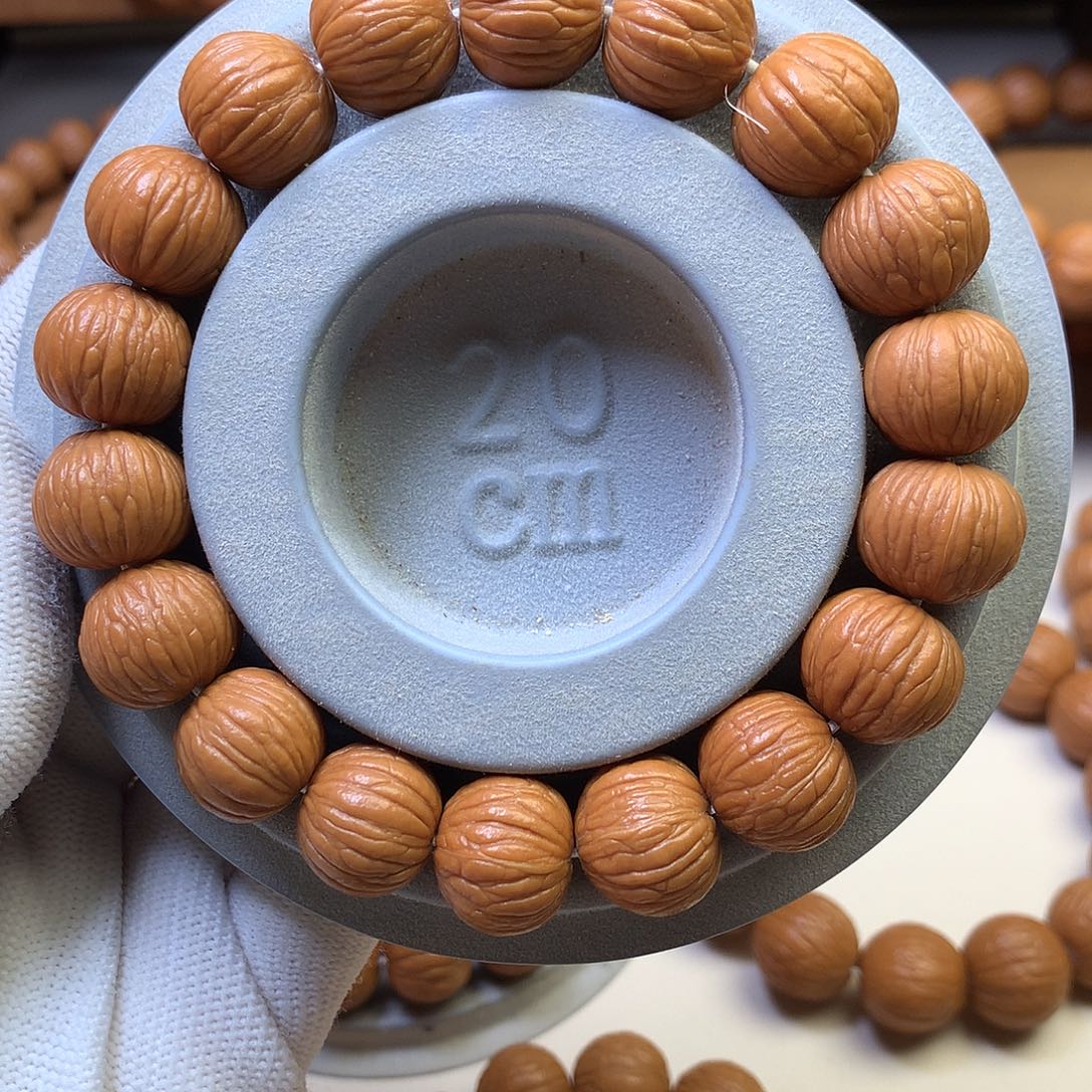 有***央吊坠猴头核桃15土豪全品手串