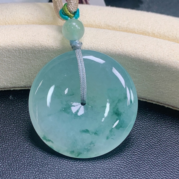 天然缅甸翡翠A货冰飘绿花平安扣吊坠男女款时尚百搭