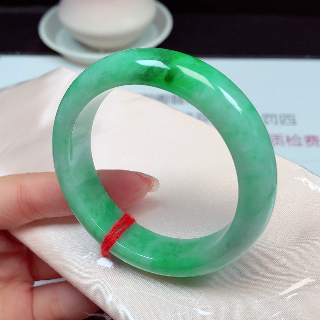 翡翠未镶嵌手镯1952