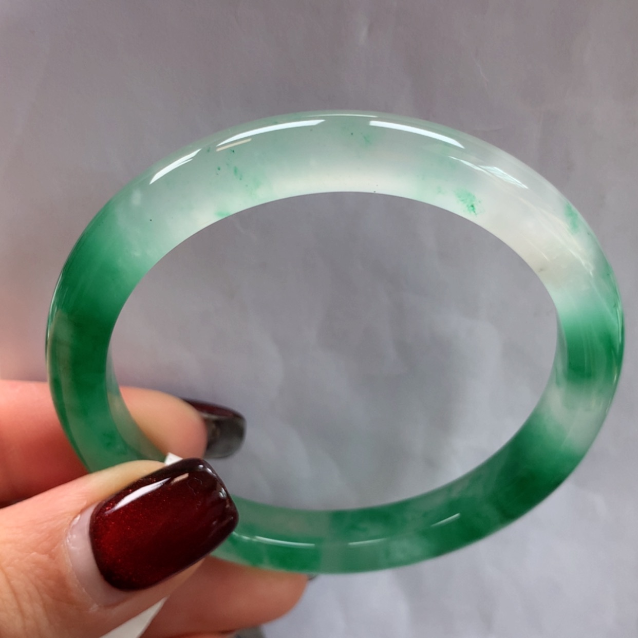 【闪购商品】石英质玉手镯未镶嵌风***?