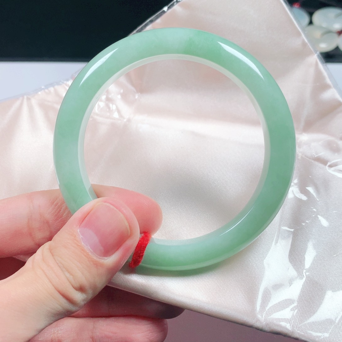 翡翠手镯未镶嵌翡翠手镯62