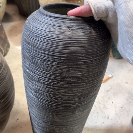 罐默认微瑕，有孔编号16-250