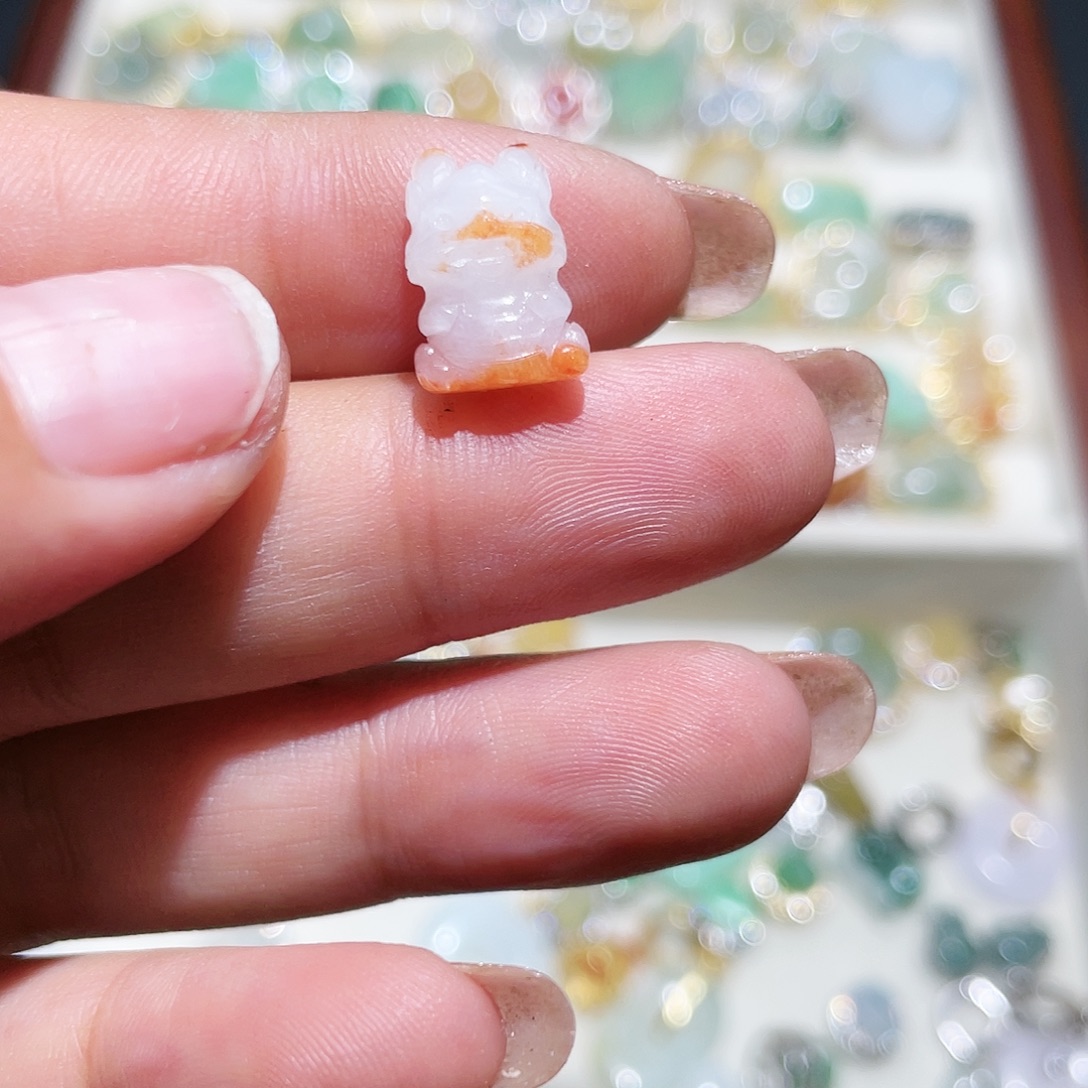 翡翠未镶嵌颈饰天然翡翠