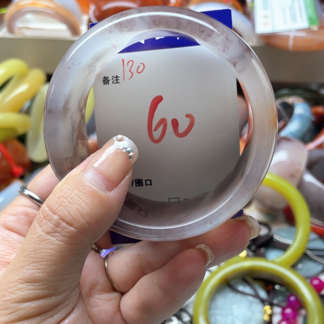 石英岩玉未镶嵌手镯