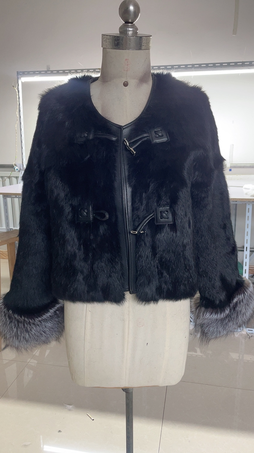 冬季时尚保暖长款秋冬外套女款