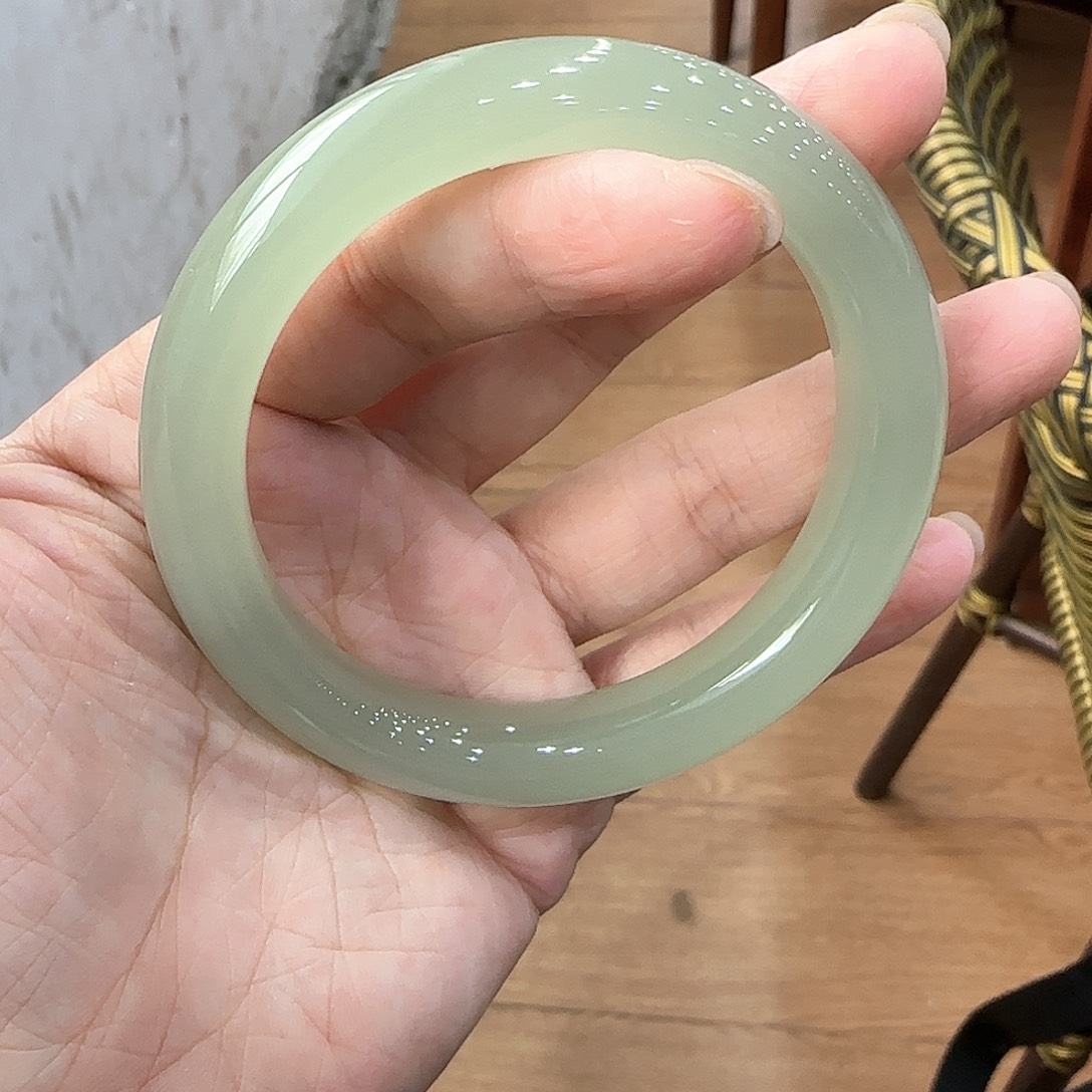 和田玉手镯未镶嵌56