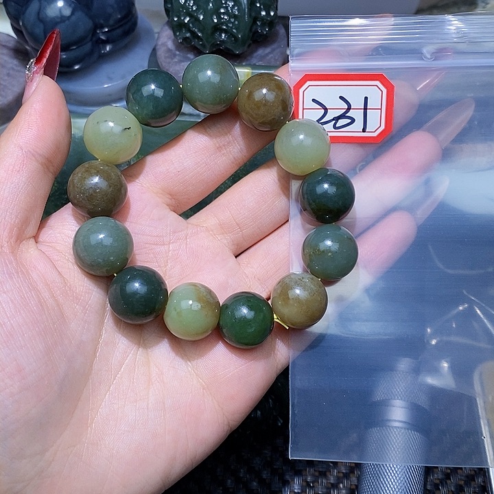 和田玉和田玉边角料随机发未镶嵌