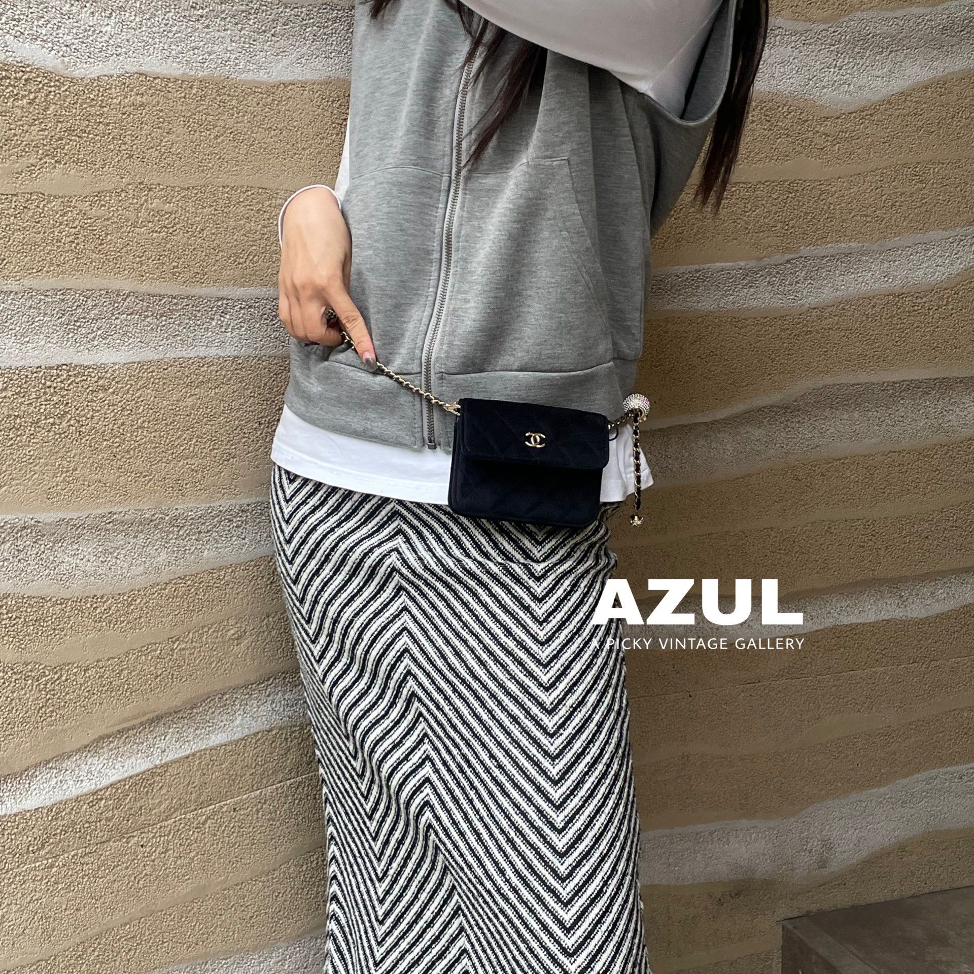 99新 Chanel/香奈儿 Azul- Chanel 黑金金球mini 小废包 36042