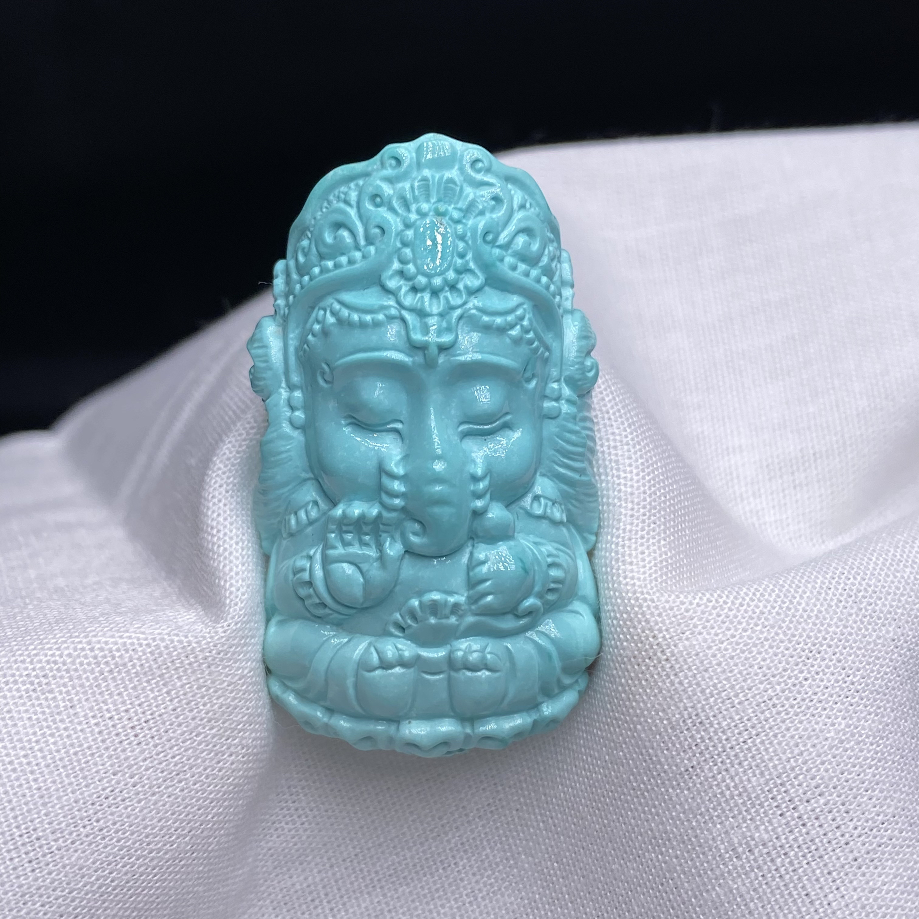 绿松石象神宝宝吊坠大尺寸高瓷果冻绿料尺寸20x34.6x14mm重12.4克
