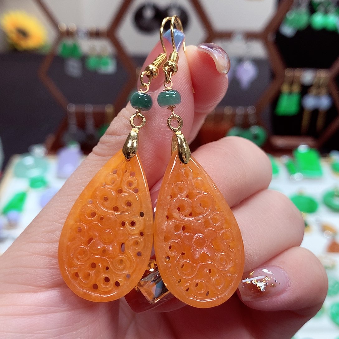 翡翠耳饰未镶嵌天然翡翠