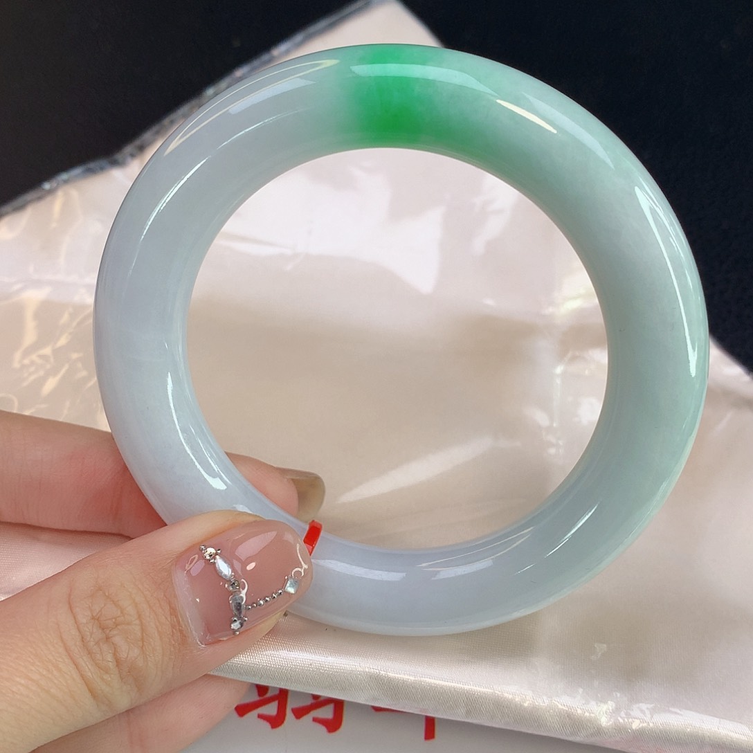 翡翠手镯未镶嵌天然A货翡翠769