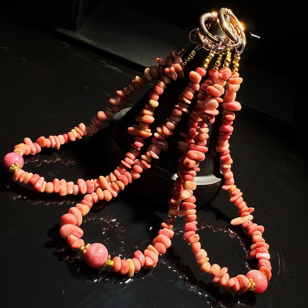 【皇后甄选】C032601 樱花粉碎石手机挂-多样性发其一