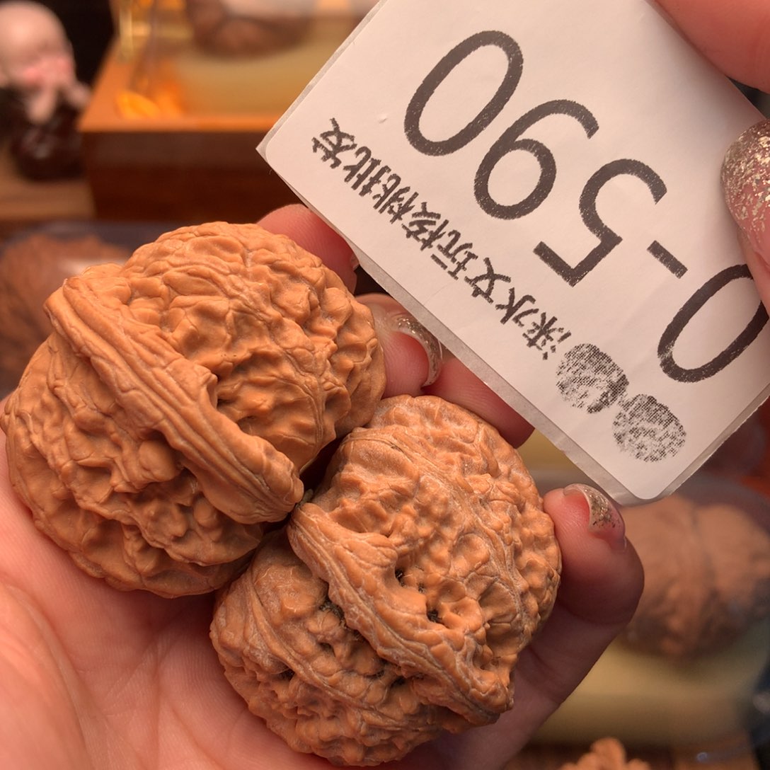 文玩核桃把件43球白