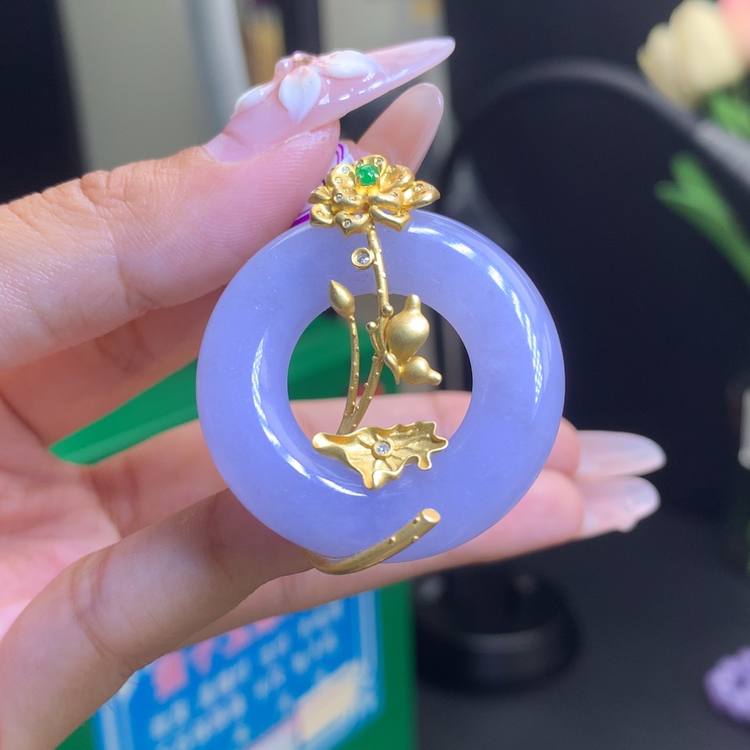 翡翠18K金镶嵌颈饰天然