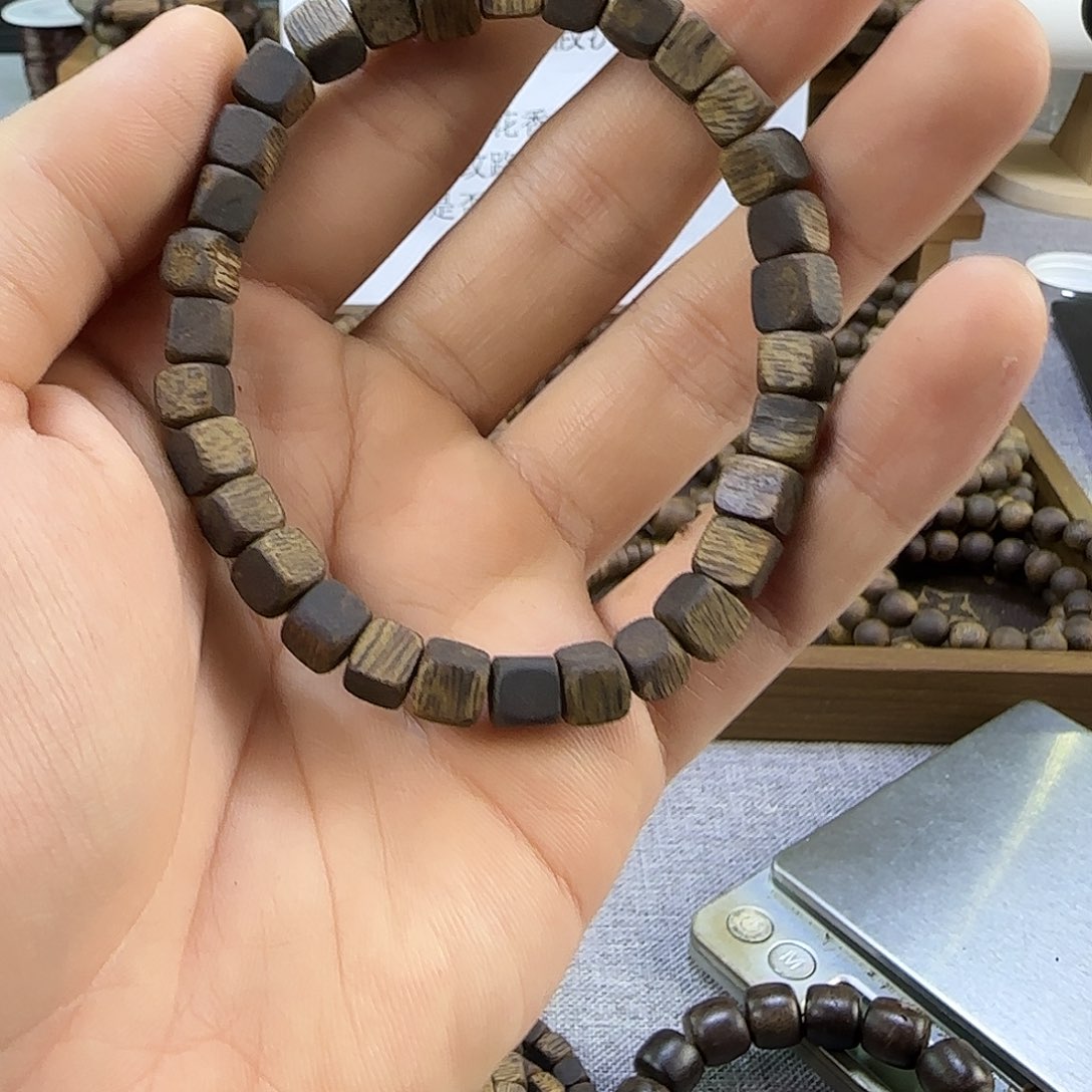 沉香香囊沉香沉水浮方糖一条