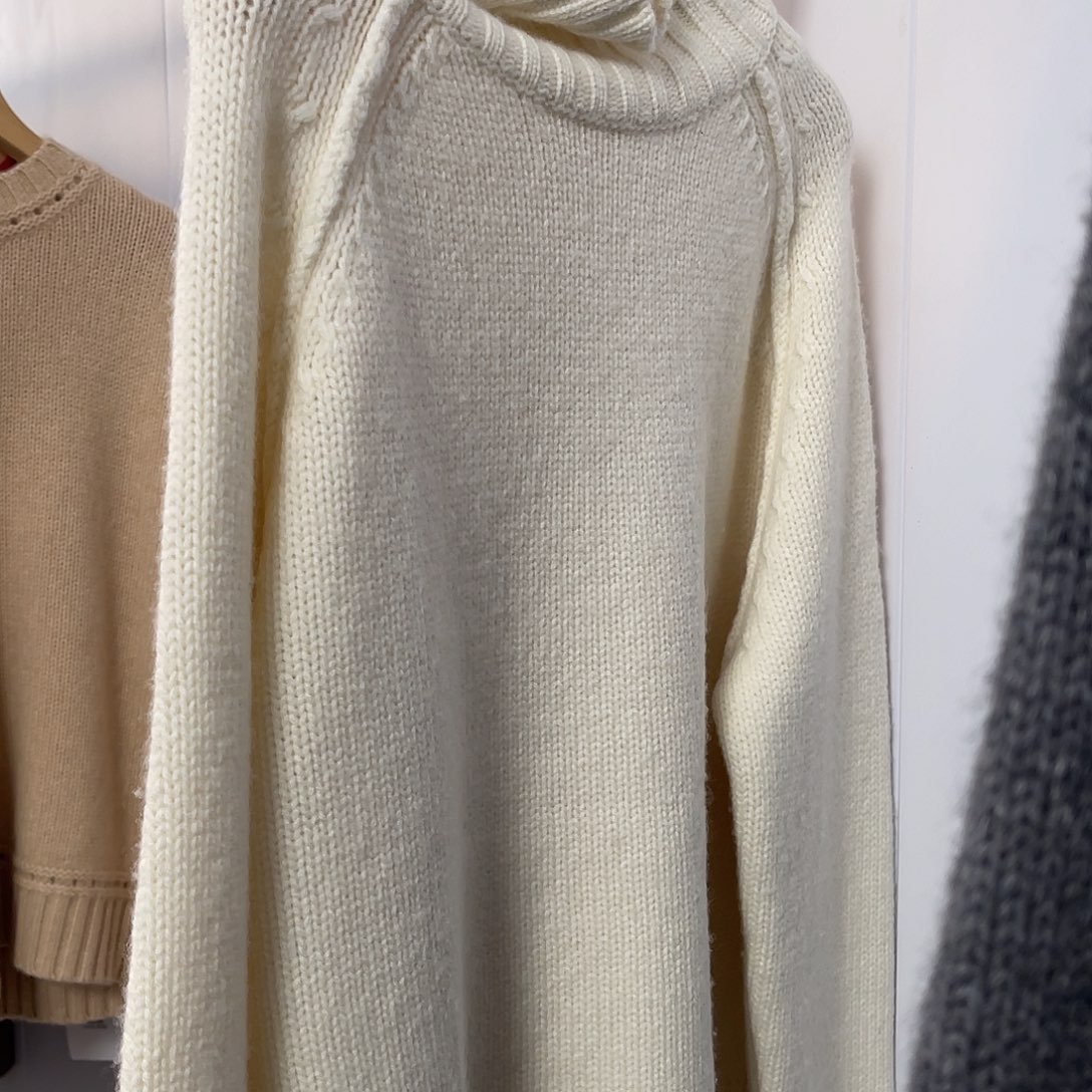 熙***a高领 插肩 加厚 羊绒衫