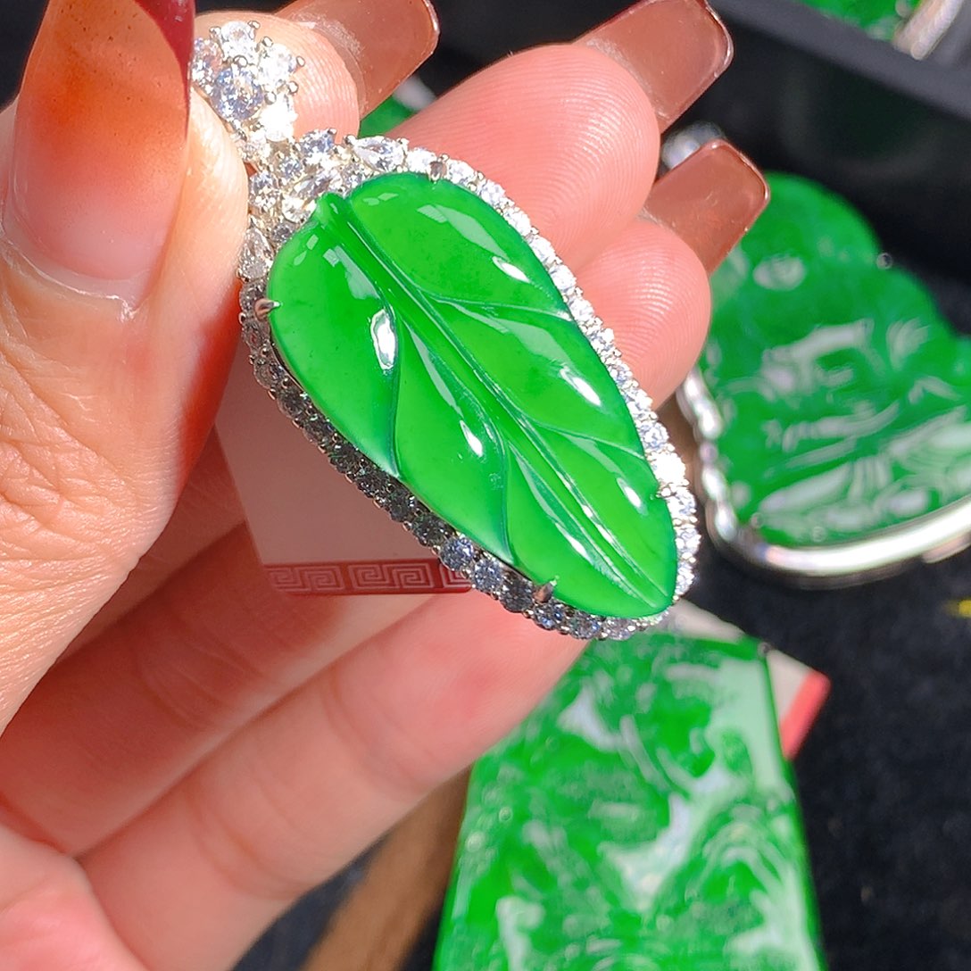 翡翠吊坠(不含链)未镶嵌