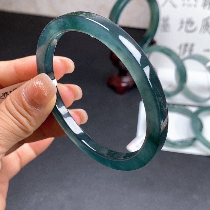 翡翠手镯未镶嵌59尺寸