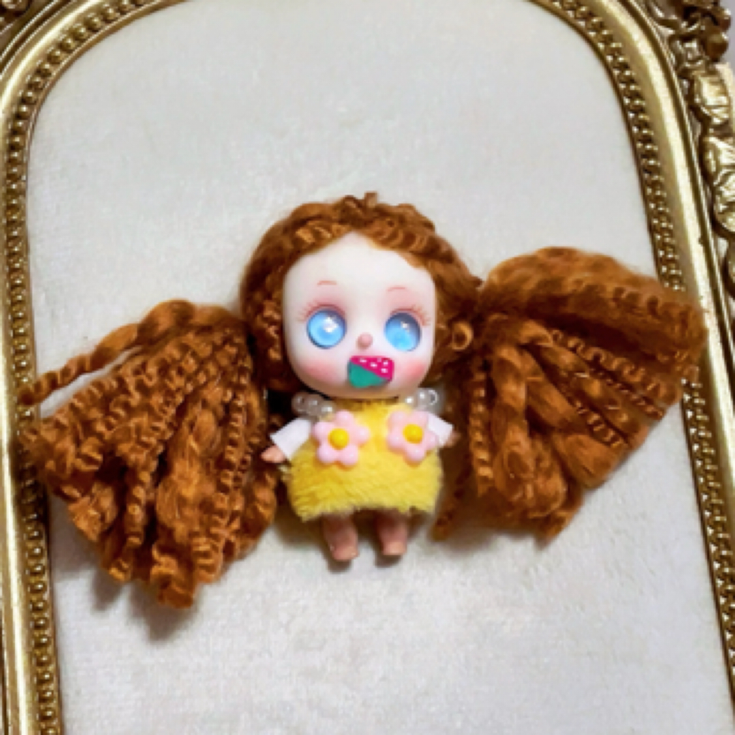 手作树脂迷你娃娃
