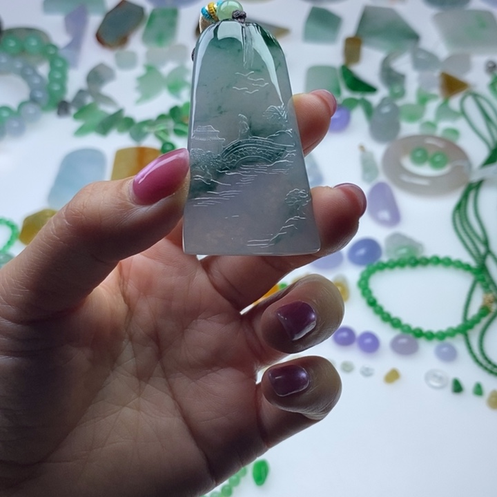 翡翠未镶嵌挂件天然翡翠