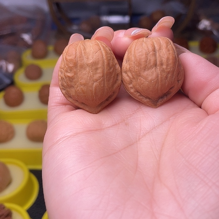 文玩核桃吊坠青蛙