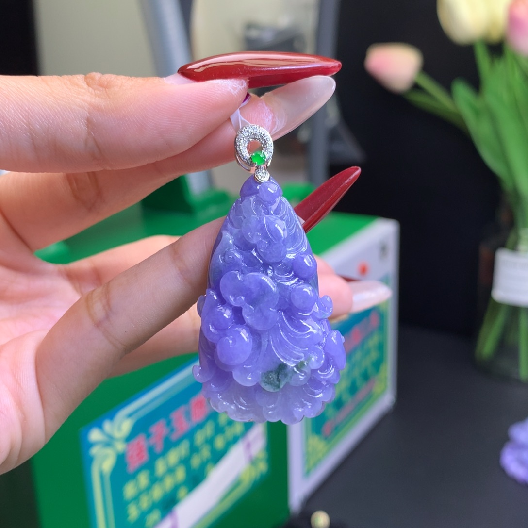 翡翠颈饰18K金镶嵌天然