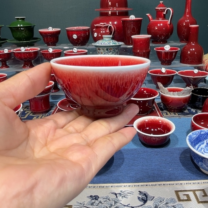 景德镇浅行窑鸡心杯