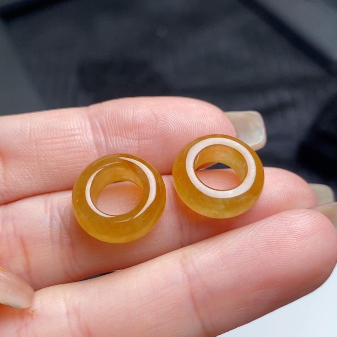 翡翠未镶嵌耳饰玻璃底冰黄翡轮胎圈