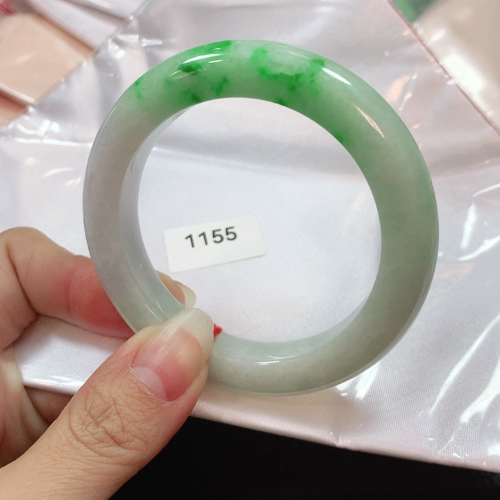 翡翠手镯未镶嵌小*粥天然翡翠手镯53.4