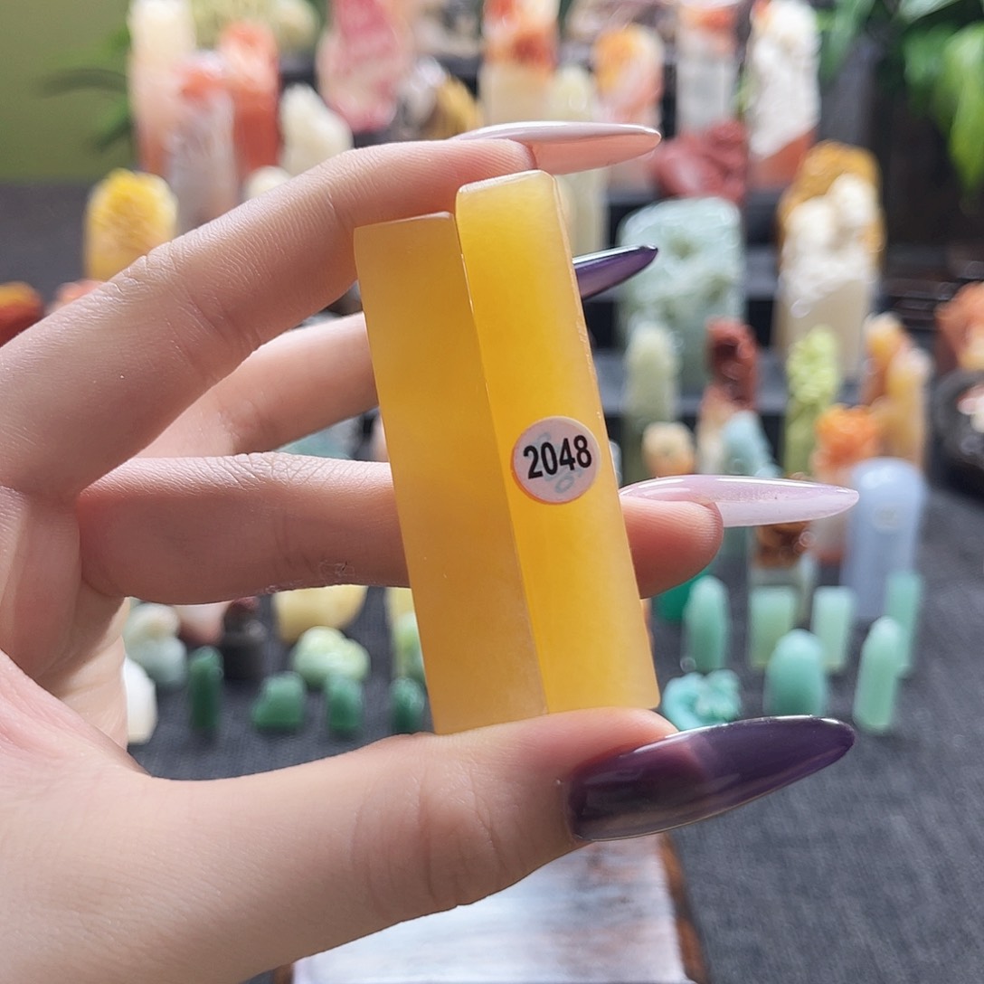 昌化石印石熊*2048。    