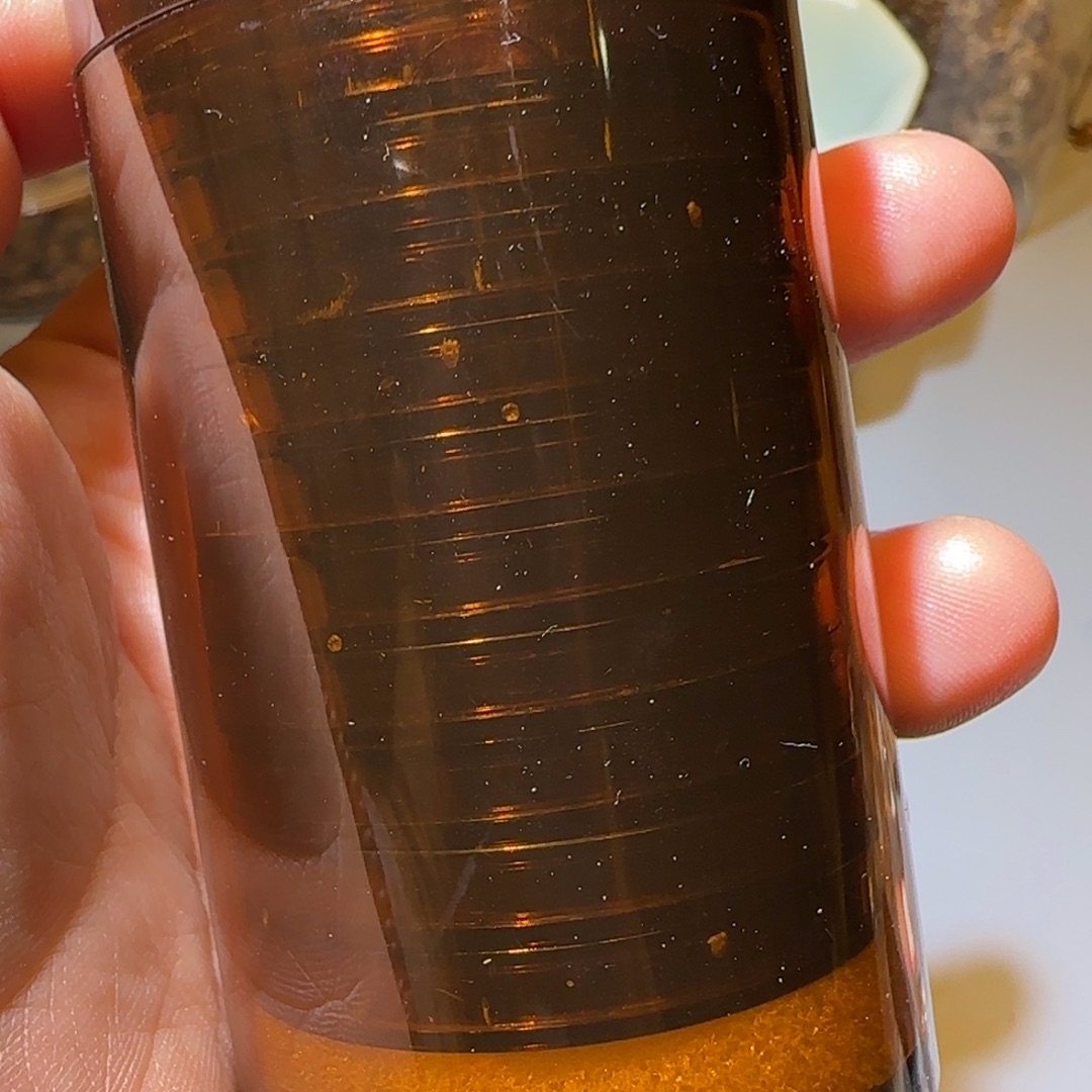 沉香沉香碎屑芽庄白奇白龙仙10片一盒