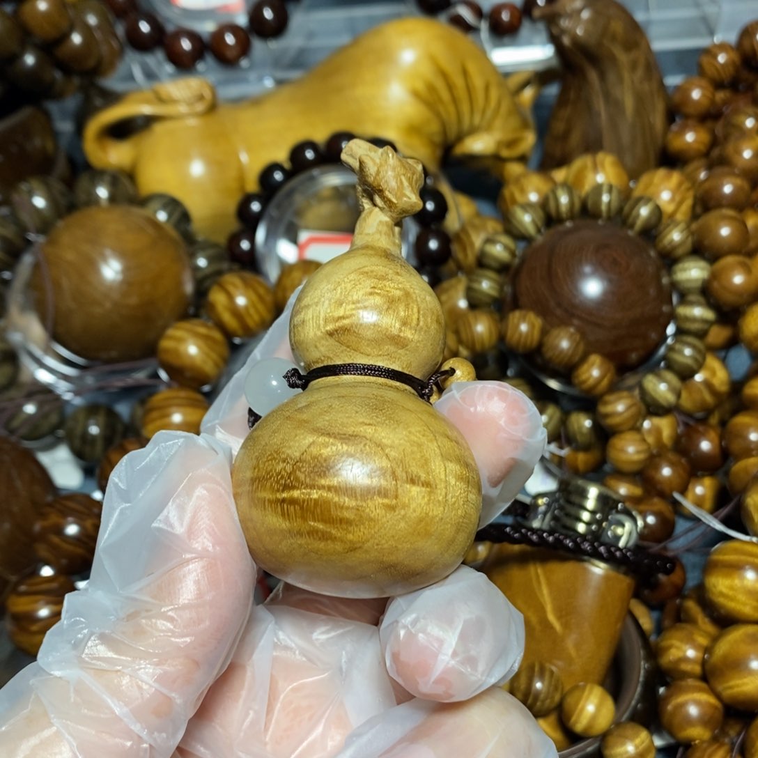 金丝楠木雕工艺品