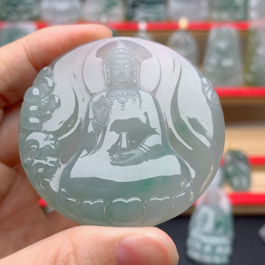 颈饰未镶嵌翡翠素衣