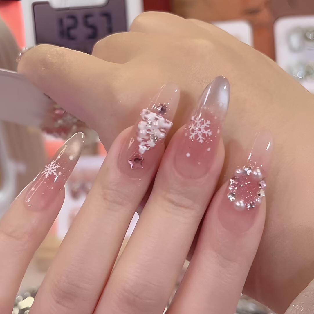 【圣诞初雪】秋冬爆闪雪花猫眼美甲款式推荐2025爆款圣诞手工穿戴甲