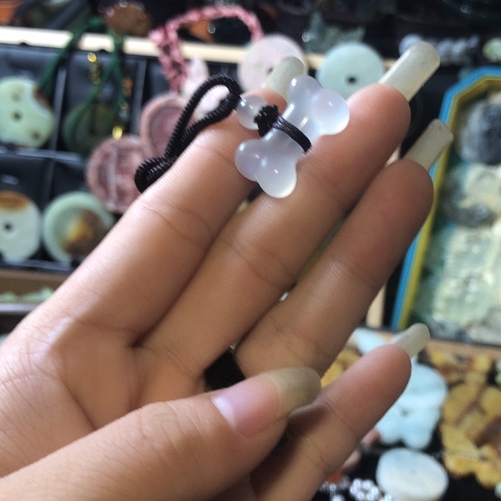 岫玉未镶嵌岫玉挂件