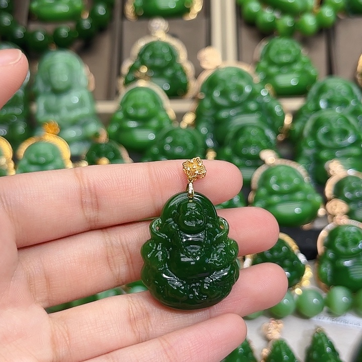 和田玉（碧玉）18K金镶嵌颈饰