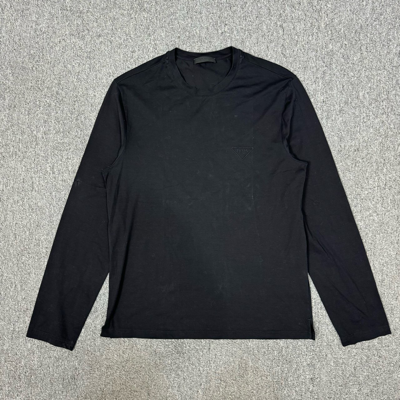 11966738 Prada普拉达 黑色胸前刺绣logo长袖T恤 M码99新