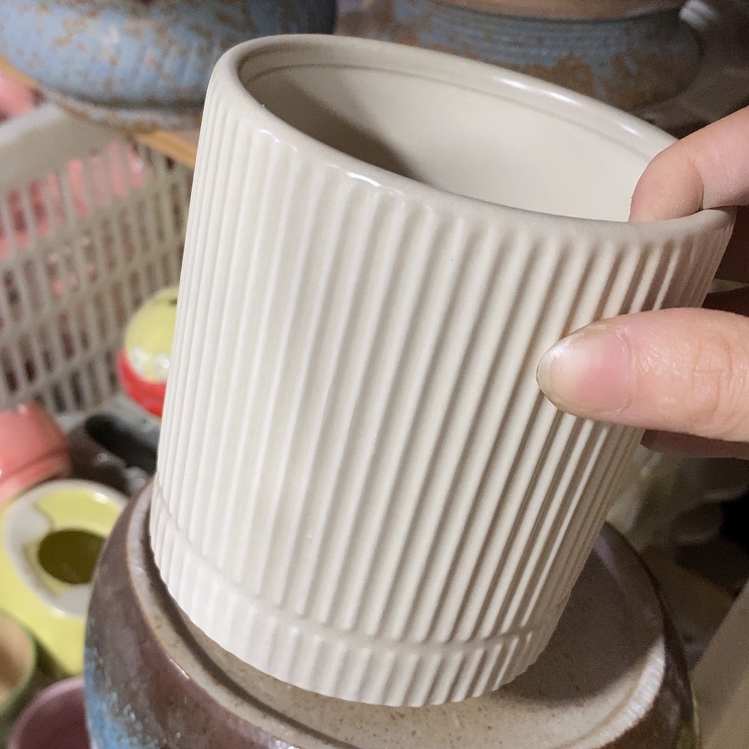 杯子陶盆有孔 瑕疵介意勿拍