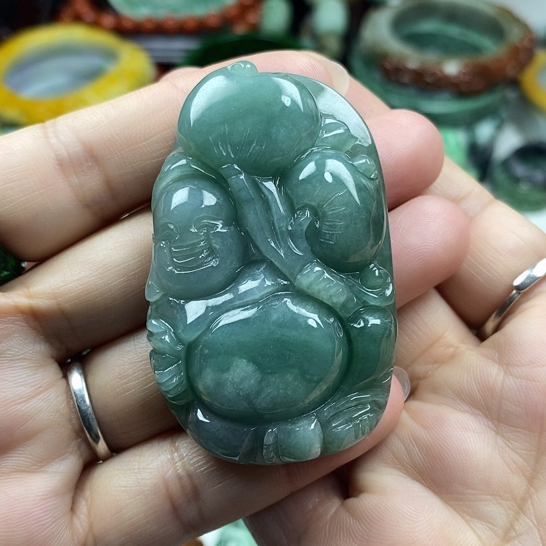 颈饰未镶嵌翡翠牌子