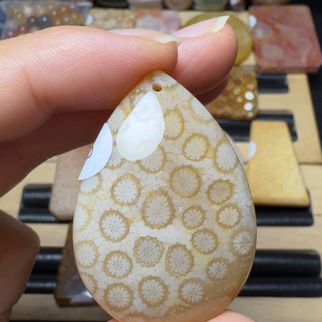 硅化玉清爽的满花未镶嵌