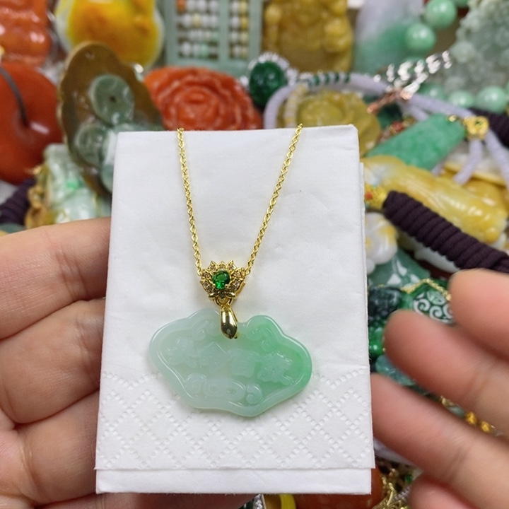 翡翠吊坠(不含链)未镶嵌