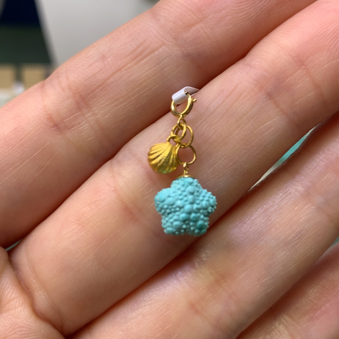 绿松石吊坠18K金镶嵌