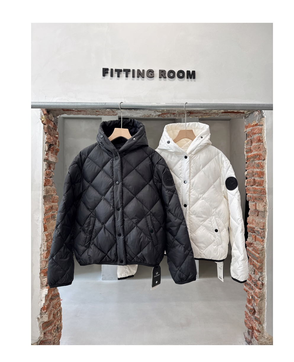 “至简”时尚连帽百搭黑色短款羽绒服